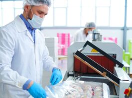 Como as indústrias de alimentos podem diminuir a transmissão do vírus da COVID-19?