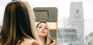 mulheres têm problemas com a autoestima
